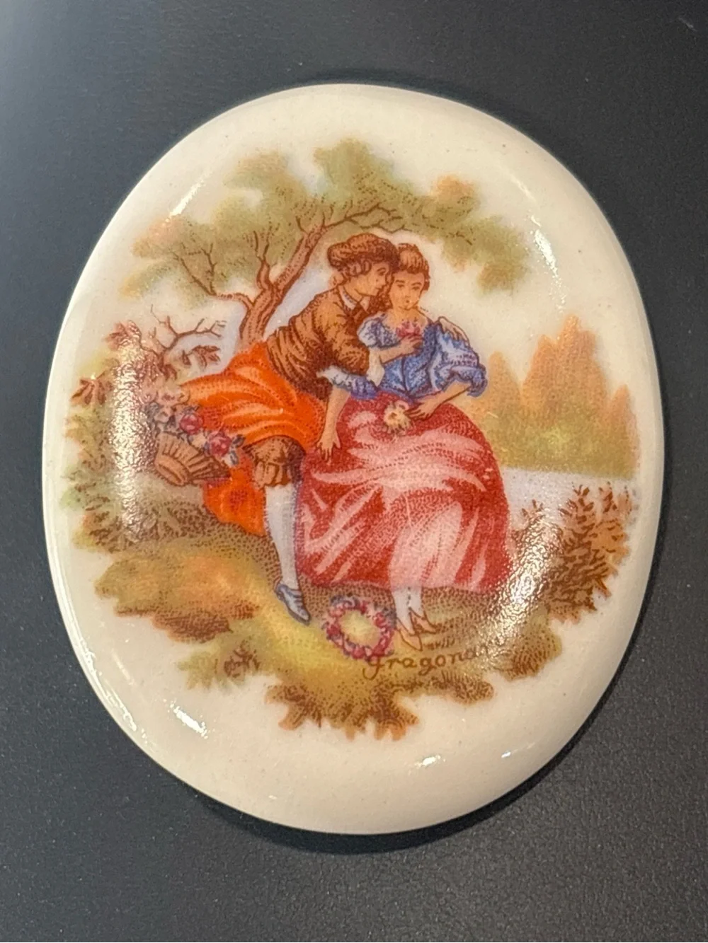 Vintage Porcelain Fragonard Courting Couple‎ Brooch Pin Victorian Style 2.5”